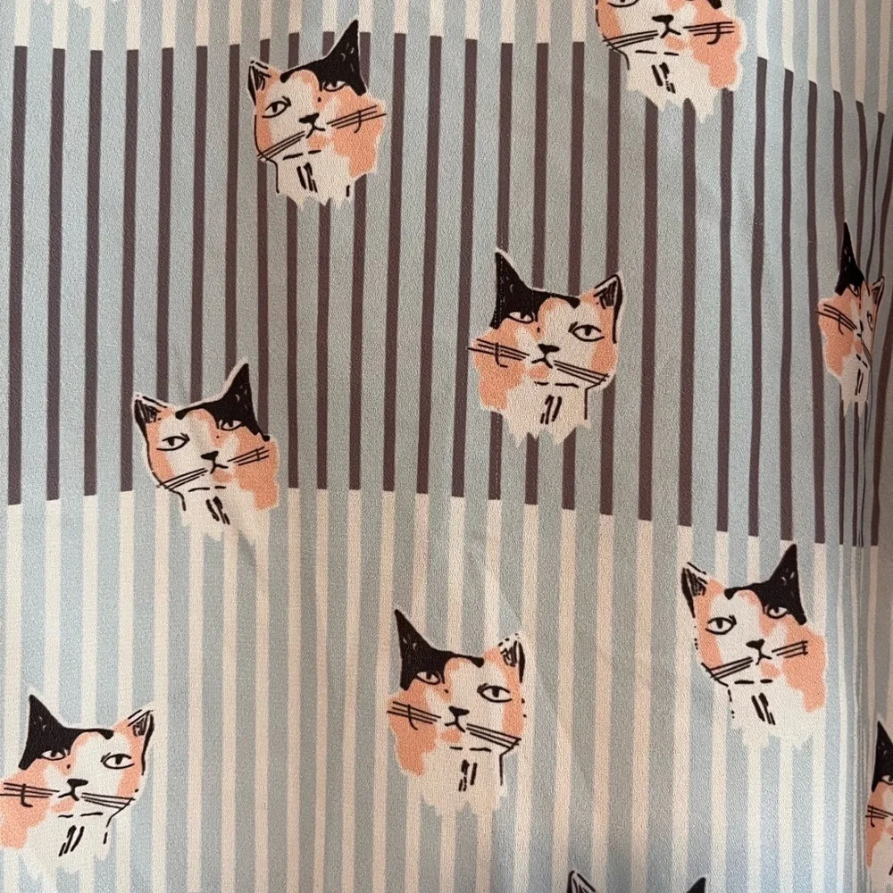 Molly Bracken Lili Sidonia Collection cat print blouse - Picture 6 of 11